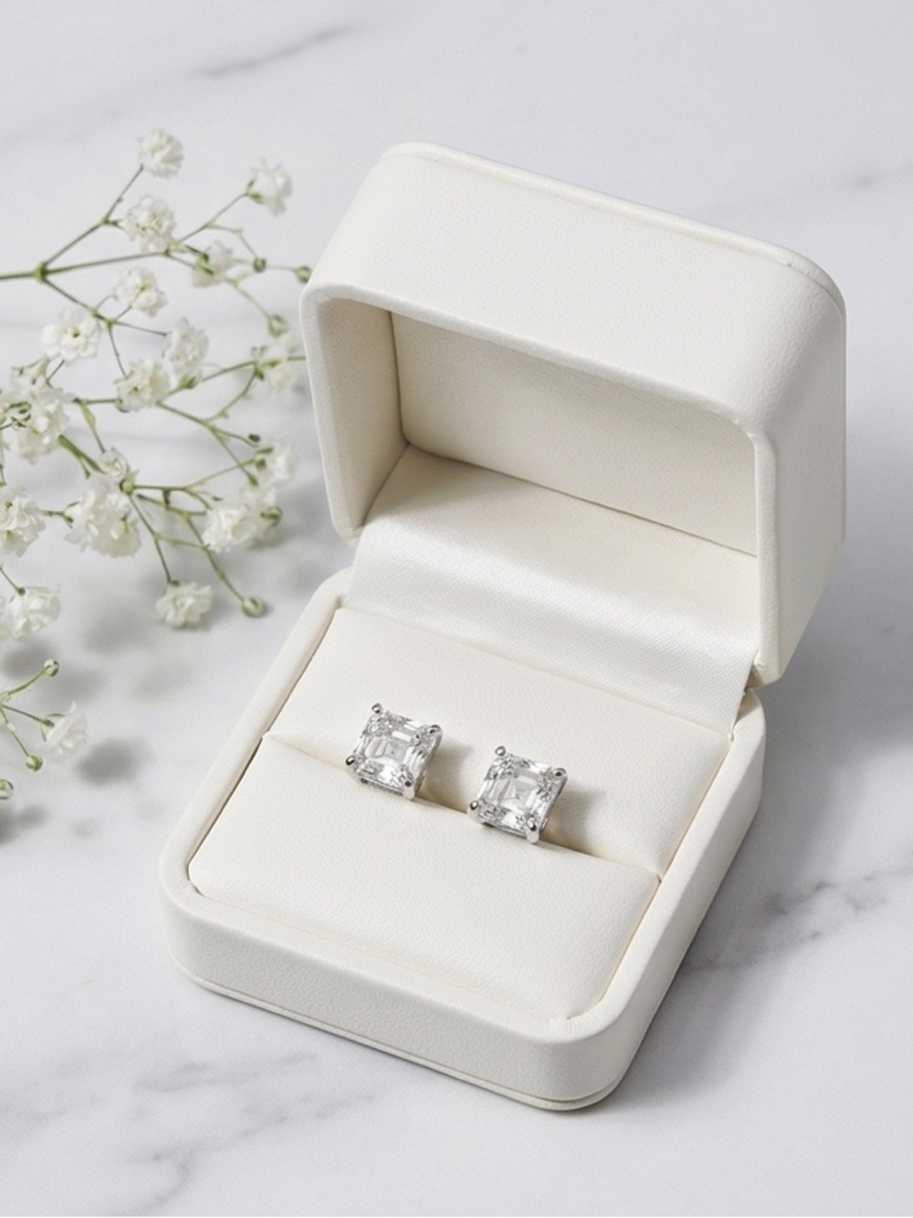 Square 4.0 ctw Moissanite Stud Earrings in Silver - White